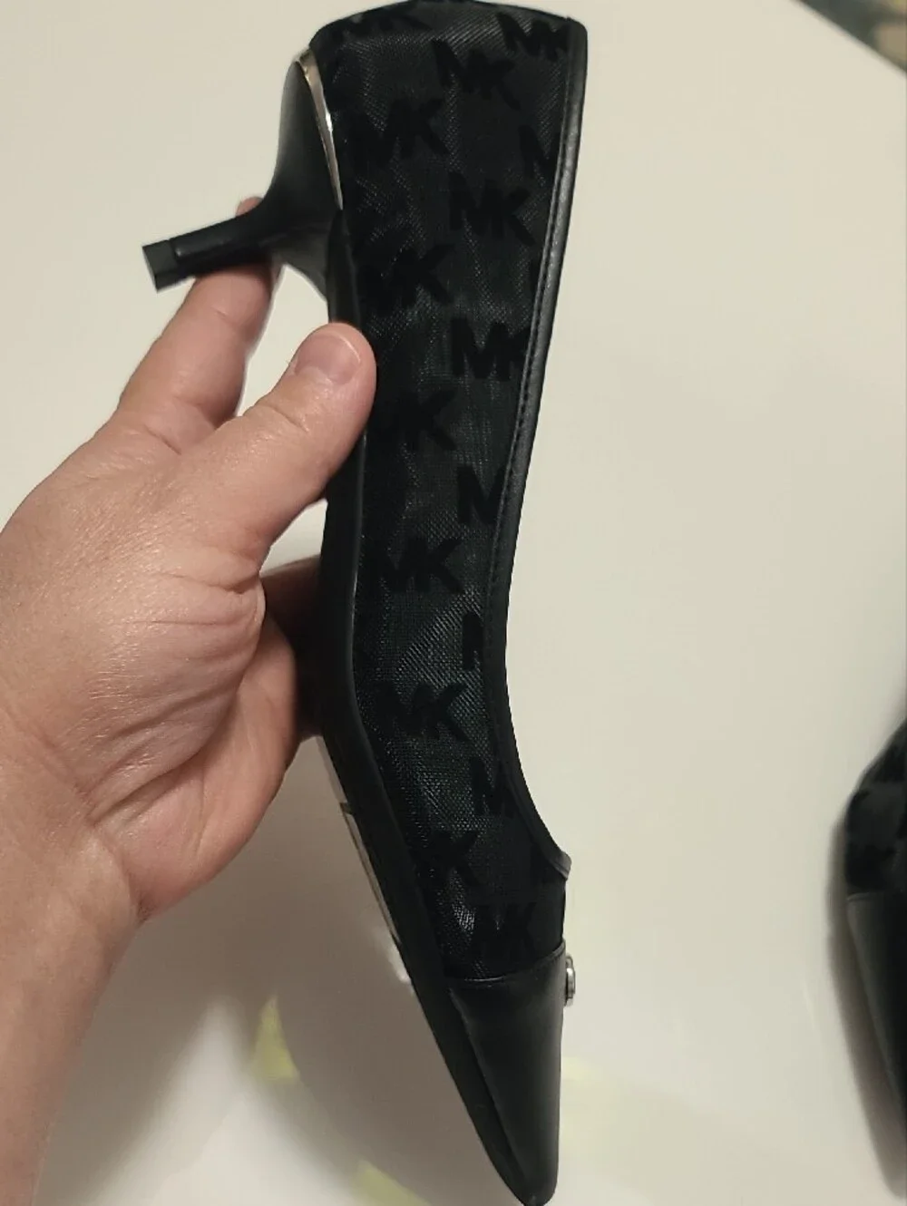 Michael Kors Black Pointed-Toe Mesh & Leather Pumps Size 8